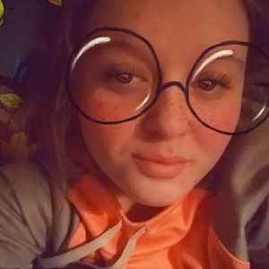 Meet your Posher, Nikki